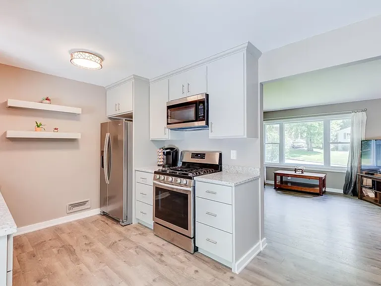 5972 Gumwood Rd — Photo 12