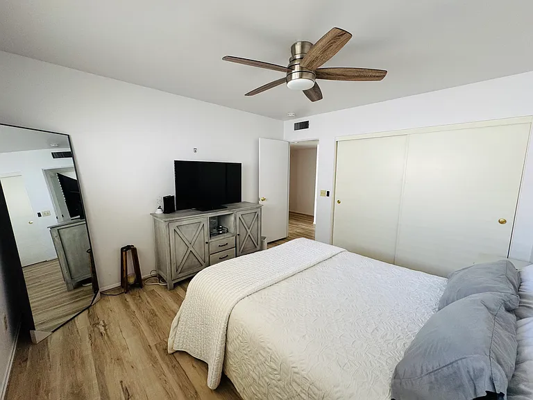 47760 Eisenhower Dr — Photo 12