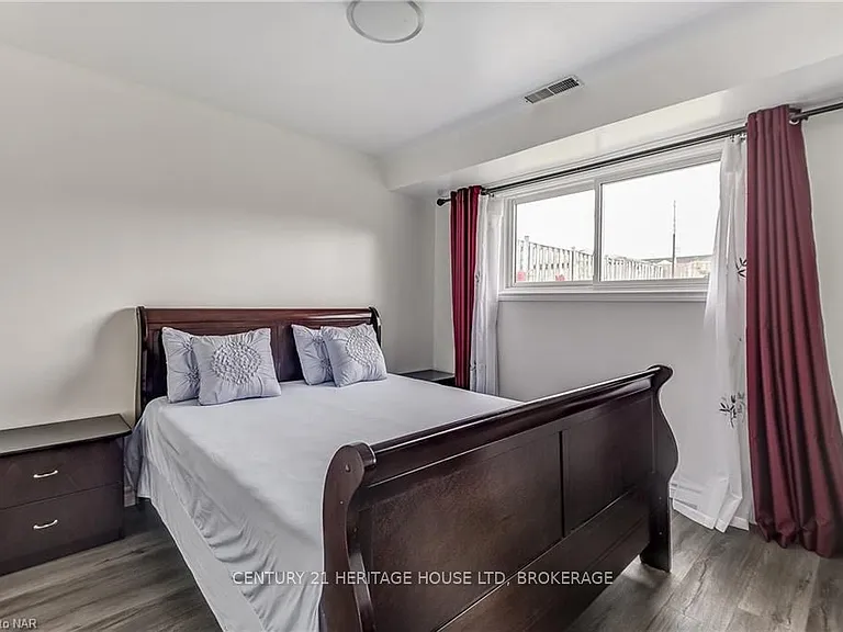 10 Madison St — Photo 20