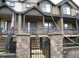 1462 NE Edgefield St, Hillsboro, OR