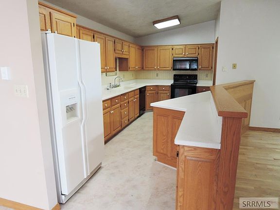 4th image of 2155 Henryanna Ave #8