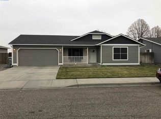 805 S Arthur Pl, Kennewick, WA 99336
