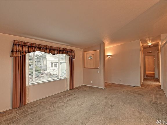 5th image of 21429 44th Ave W Unit 18