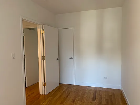 Rented by Stonehenge NYC LLC | media 11