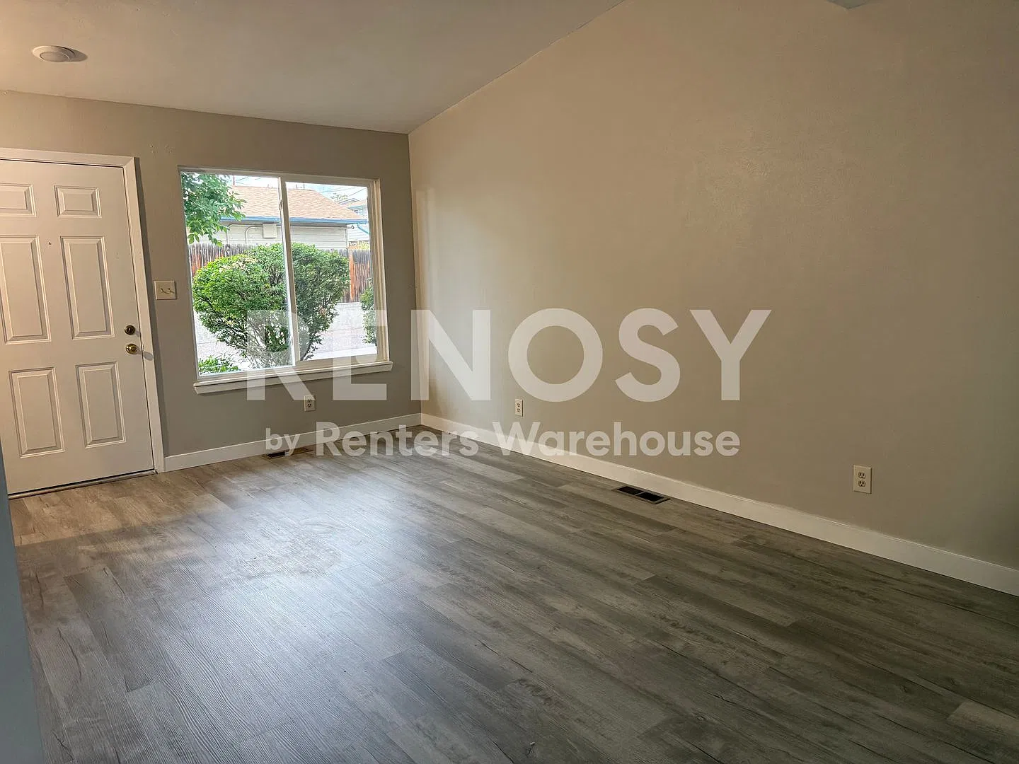 October Lease Incentive- 5260 Garrison St, Unit 3, Arvada ..........Beautifully updated & immedia... — Photo 2