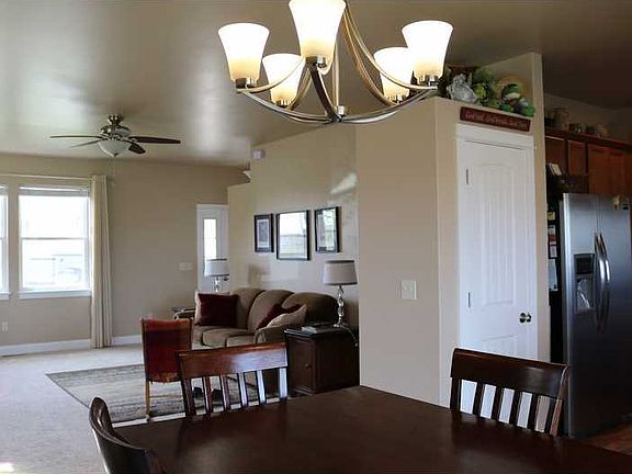 2nd image of 2909 Golden Acres Dr