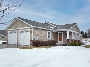2096 Chrystal Ridge Dr, Traverse City, MI