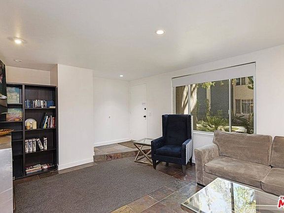 4th image of 2230 N Indian Canyon Dr