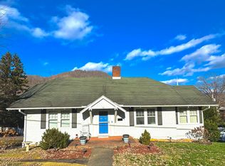 343 W Tennessee Ave, Pineville, KY 40977