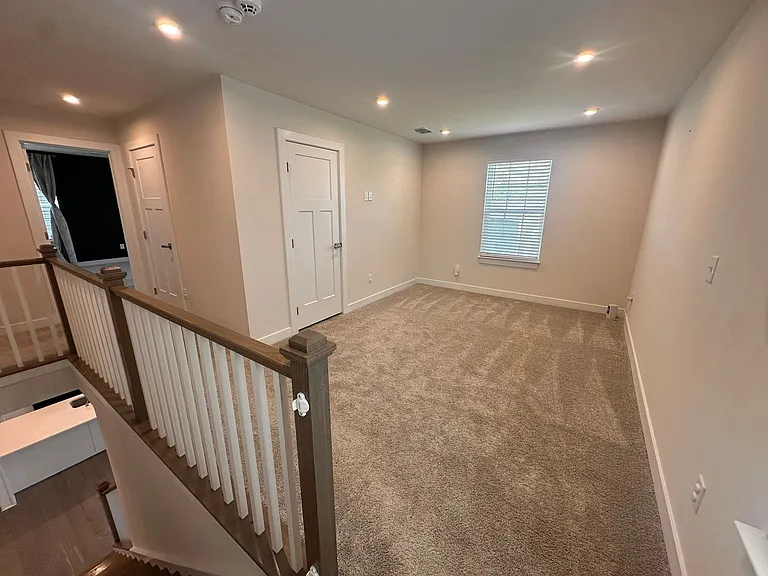 1668 Burtonwood Dr — Photo 27