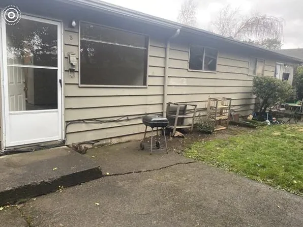 5410 SE Schiller St APT 5, Portland, OR 97206