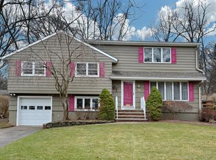 29 De Young Rd, Glen Rock, NJ 07452