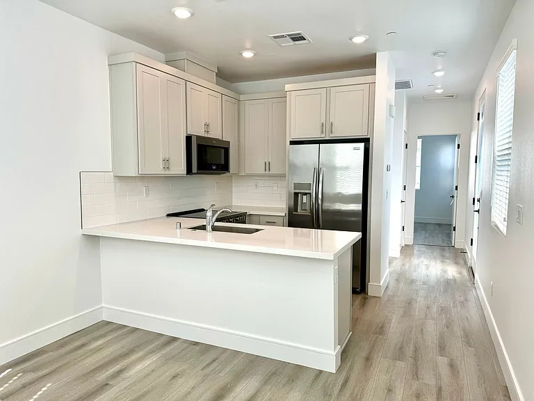 1628 Tecado Dr — Photo 3
