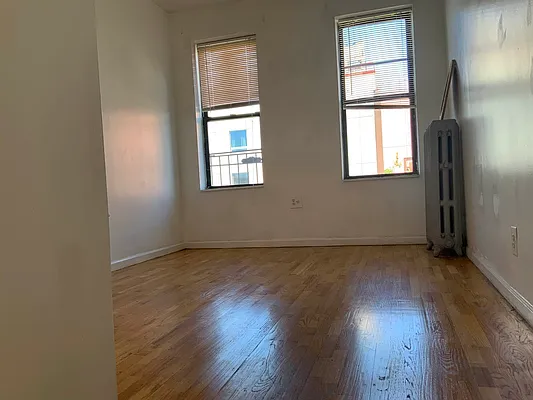 Rented by Compass | media 20