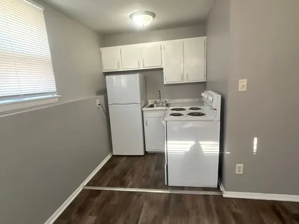 Lilac 1880, 1880 Lilac Ln APT H, Aurora, IL 60506