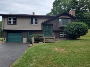 72 Clement St, Northampton, MA 01062