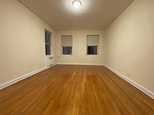 Rented by Contact Realty | media 6