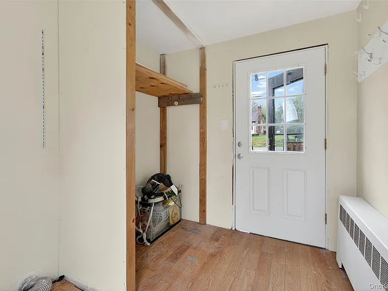 41 Rock Ridge Ave — Photo 14