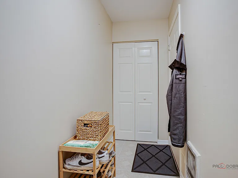 1401 Orleans Dr #1401 — Photo 3