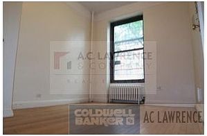 3rd image of 54 W 106th St APT 5A