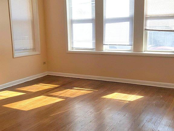 2nd image of 1706 N Lotus Ave #1