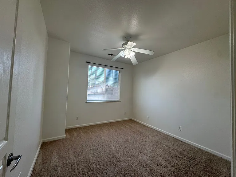 5781 E Kaviland Ave — Photo 26