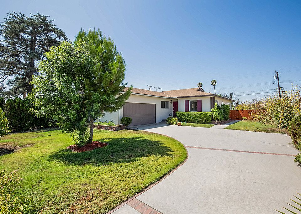 1st image of 5061 N Nearglen Ave