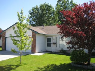 584 N Shady Grove Way, Kuna, ID 83634