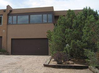 271 Loma Entrada, Santa Fe, NM 87501