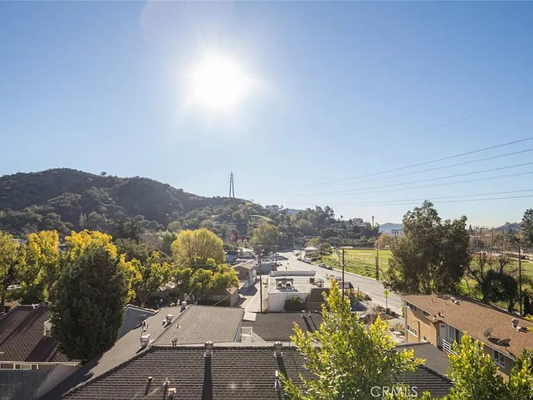 2940 N Verdugo Rd #321 — Photo 21
