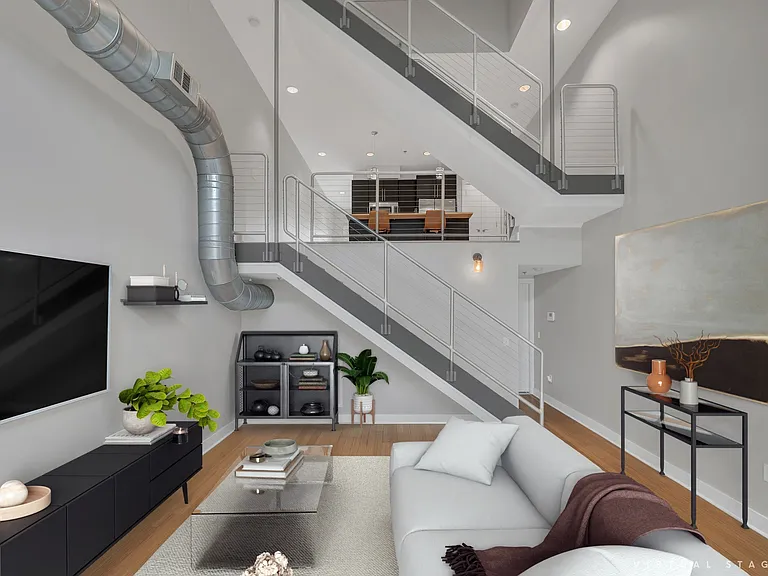1100 Russell St #102-1 — Photo 10