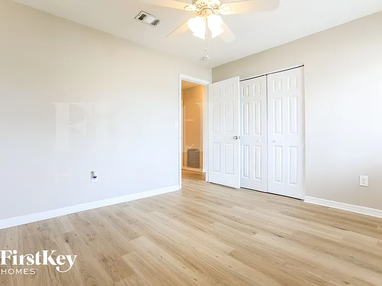 4517 Maraldo Ave — Photo 10