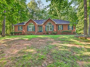 20 Tabor Forest Dr, Oxford, GA 30054