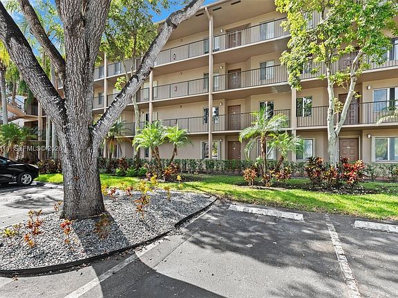 3rd image of 1151 SW 128th Ter APT 104D