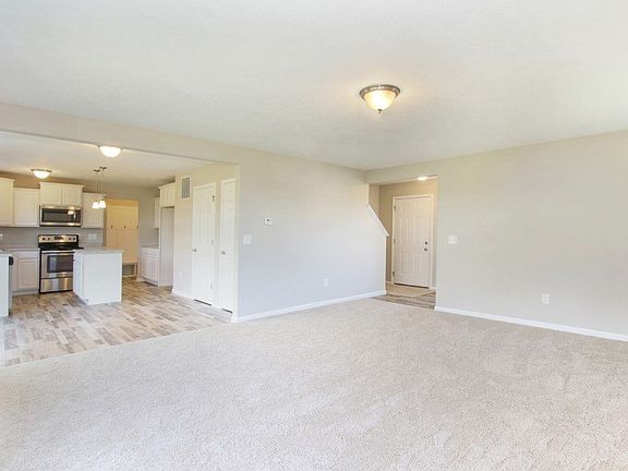 3rd image of 7383 Brown Fox St
