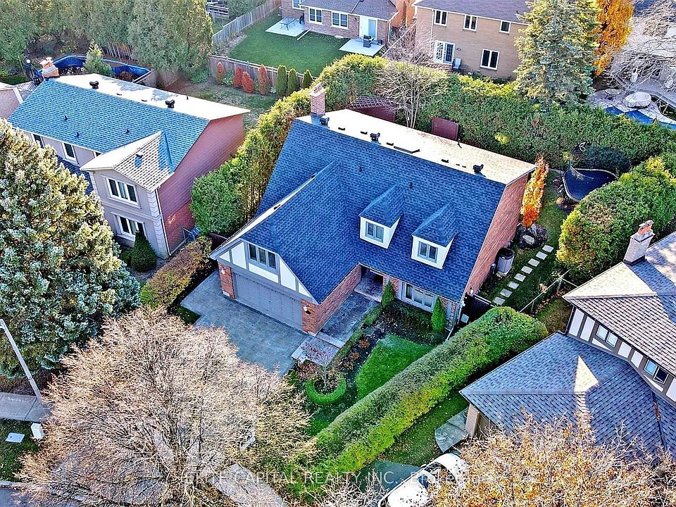 1st image of 22 Elkpath Ave