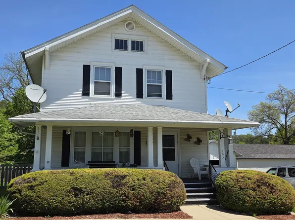 103 3rd St SE, Elkader, IA 52043