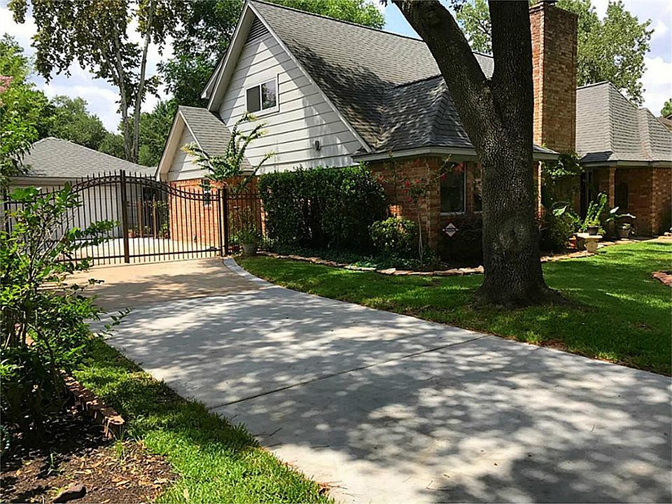 1st image of 5122 Green Springs Dr