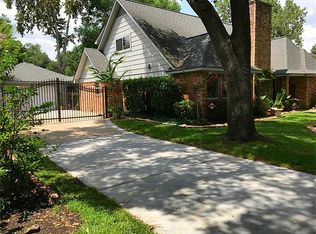 5122 Green Springs Dr, Houston, TX 77066