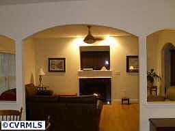 Living room w/fireplace