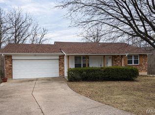 26230 Woodhill Ct, Warrenton, MO 63383