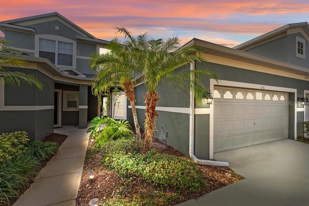 3 bed, 2.5 bath, 1914 sqft, $2,895 — Photo 1