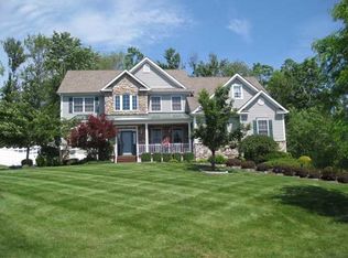 111 Country Club Rd, Hopewell Junction, NY 12533