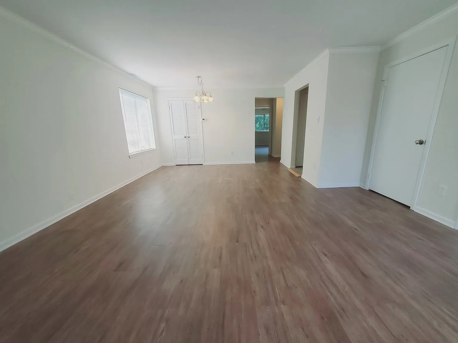 2 bed, 1.0 bath, 900 sqft, $2,400 — Photo 4