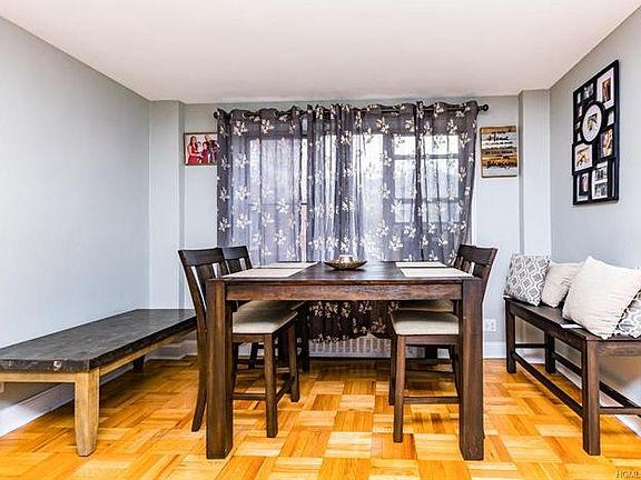 5th image of 480 Riverdale Ave APT 2L