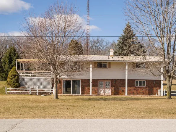 200 Penner Dr, Fremont, IN 46737