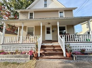 6073 2nd St, Newfane, NY 14108