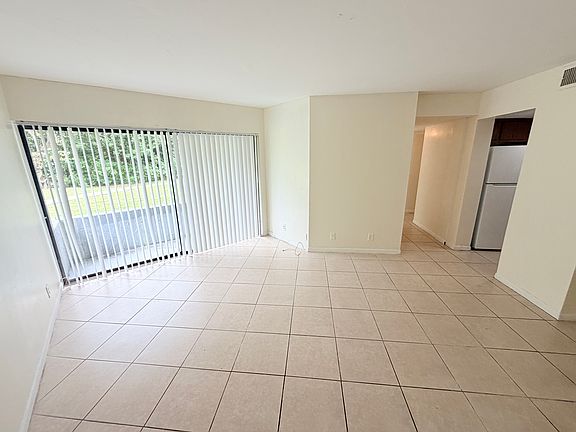 3rd image of 2000 N Congress Ave APT 103