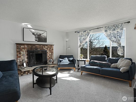 2nd image of 4661 SE Basswood Lane