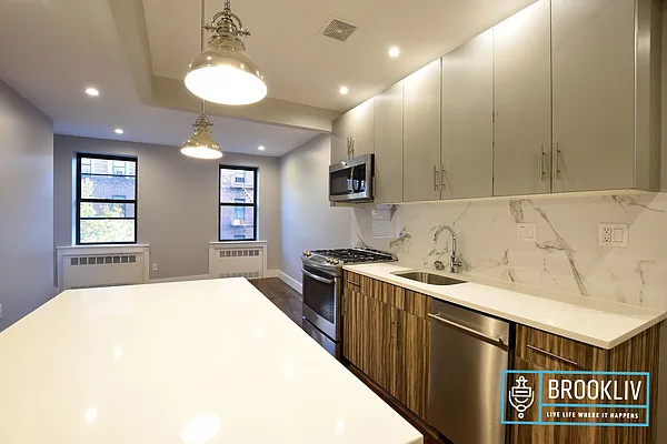 Rented by null | media 50